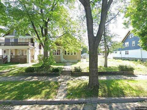 48Th, MILWAUKEE, WI 53210