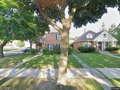 41St, MILWAUKEE, WI 53216