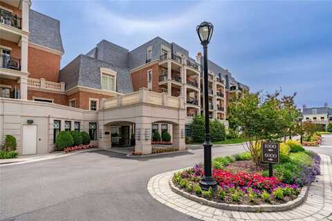 1000 Royal Court, North Hills, NY 11040