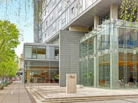 10Th, PORTLAND, OR 97205