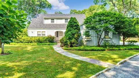 83 Beach Road, Westhampton Beach, NY 11978