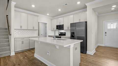 606 Andrade Dr, Fuquay Varina, NC 27526