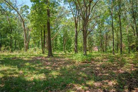 10957 Old Charley RD, Gravette, AR 72736