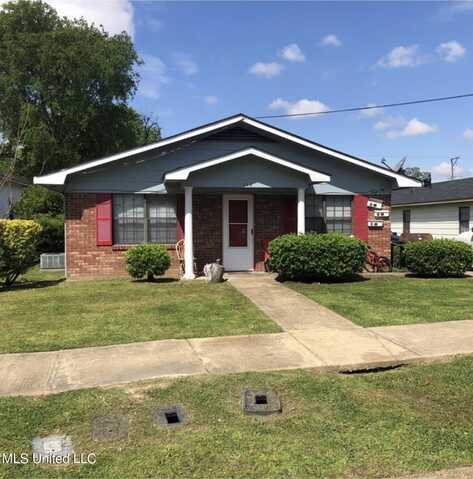 307 Church Street, Belzoni, MS 39038