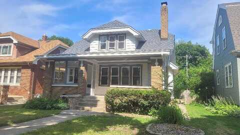 45Th, MILWAUKEE, WI 53210