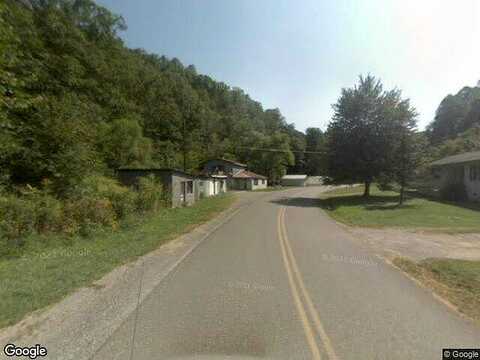 Bandy Rd, CEDAR BLUFF, VA 24609