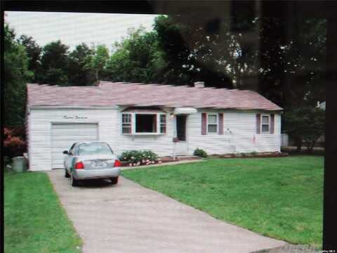 Nugent, BAY SHORE, NY 11706