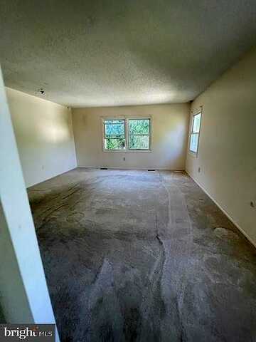 Winterberry, WILLINGBORO, NJ 08046