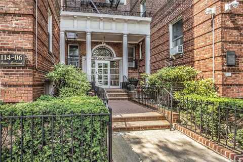 114-06 Queens Blvd, Forest Hills, NY 11375