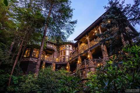 1090 Zeb Alley Road, Cashiers, NC 28717