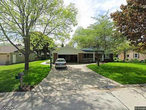 Glenwood, GREENDALE, WI 53129