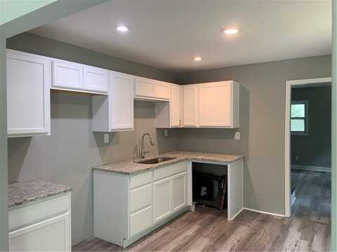 Mitchell, FOREST PARK, GA 30297