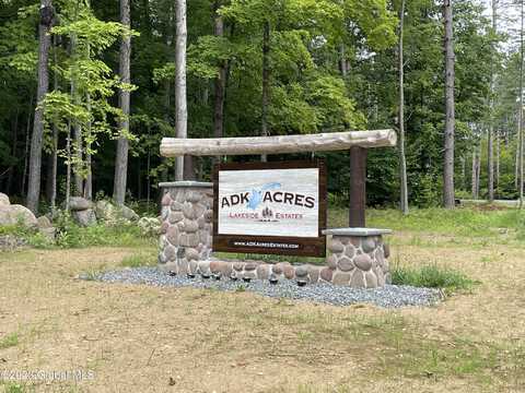 4 Adk Acres prvt. Road, Edinburg, NY 12134