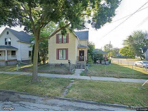 N Wenona St, BAY CITY, MI 48706