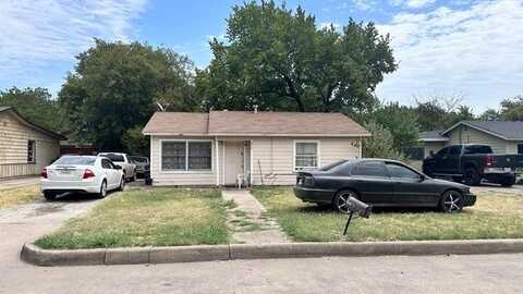 6025 Nell Street, Forest Hill, TX 76119