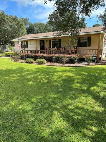 13 Happy Landing Road, Waynesville, GA 31566