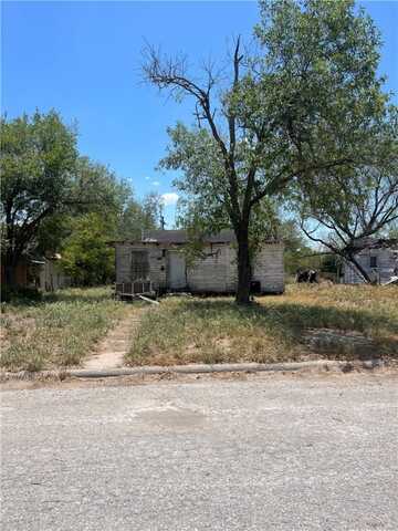 231 SW 8th Street, Premont, TX 78375