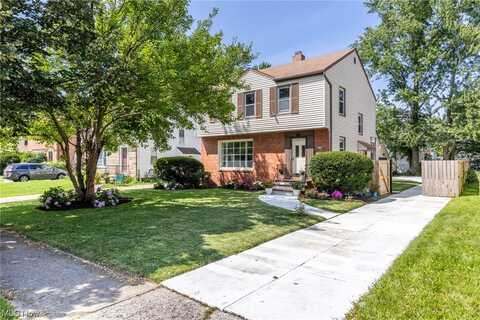 3825 Bendemeer Road, Cleveland Heights, OH 44118