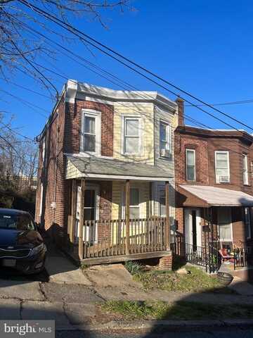 925 LAWRENCE AVENUE, DARBY, PA 19023