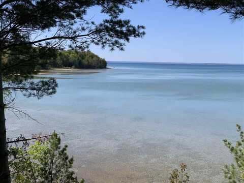 38170 Indian Point, Beaver Island, MI 49782