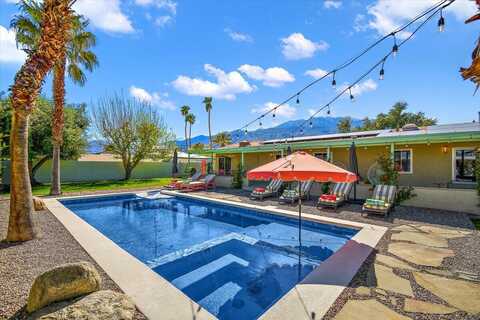 2250 Nicola Road E, Palm Springs, CA 92262