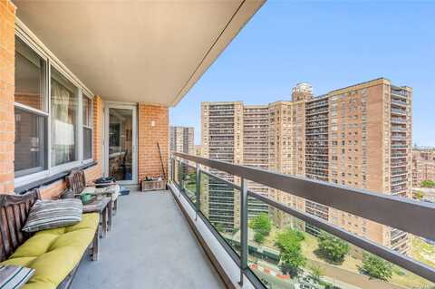 70-25 Yellowstone Boulevard, Forest Hills, NY 11375