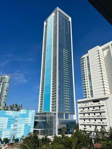 700 NE 26 Ter, Miami, FL 33137