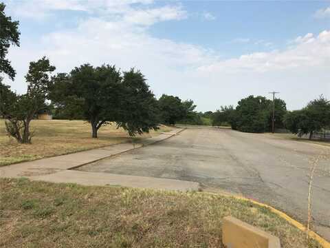 1800 S Bowie Drive, Weatherford, TX 76086