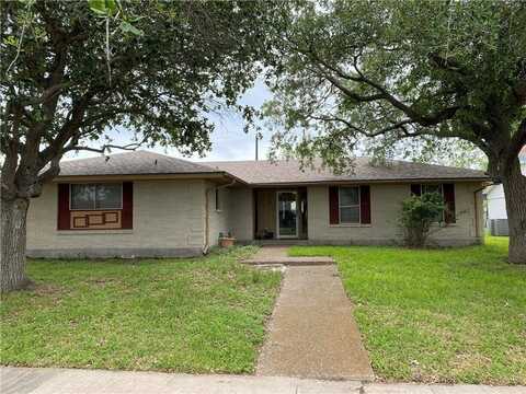 210 Nueces Dr, Portland, TX 78374