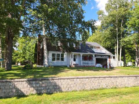 4 Heritage Street, Millinocket, ME 04462