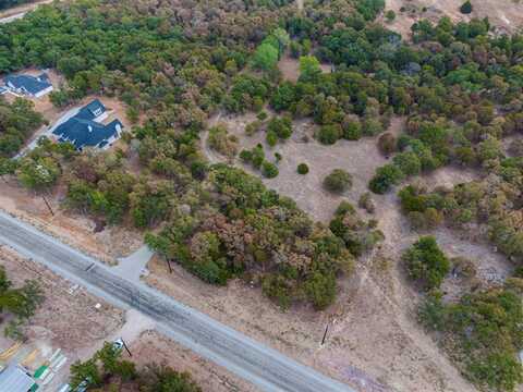 320 Rolling Bend Road, Alvord, TX 76225