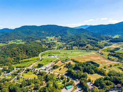 192 Ratcliff Cove Road, Waynesville, NC 28786