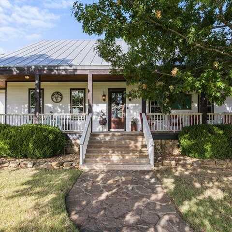 1918 Upper Liveoak Rd, Fredericksburg, TX 78624