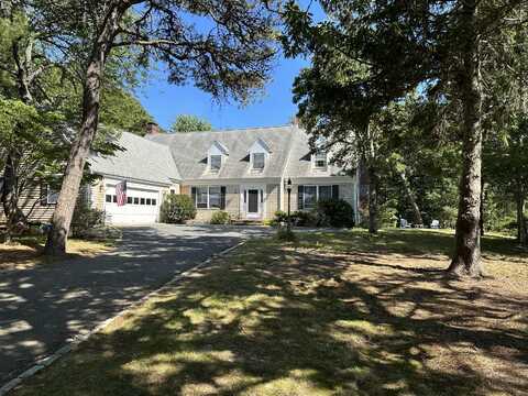 33 Farm Lane, South Dennis, MA 02660