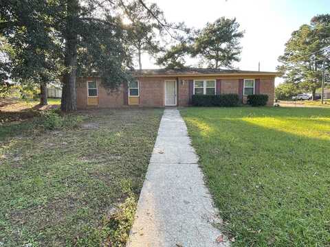 295 Malibu St., Kinsey, AL 36303