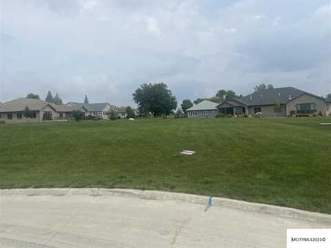 2354 Callaway Ct, MASON CITY, IA 50401