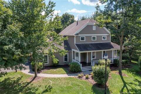 401 Chestnut Circle, Middlebury, CT 06762