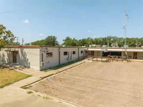 200 N San Jacinto Street, Whitney, TX 76692