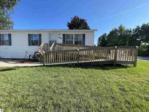 2209 COUNTRY ACRES DRIVE, CADILLAC, MI 49601