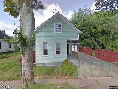 84Th, CLEVELAND, OH 44104