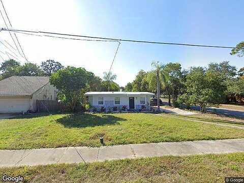 Court, TARPON SPRINGS, FL 34689