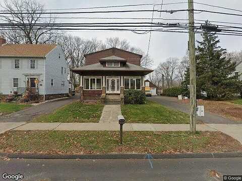 Broad, MERIDEN, CT 06450