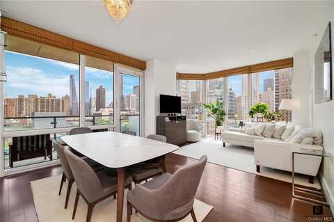 10 W End Avenue, New York, NY 10023