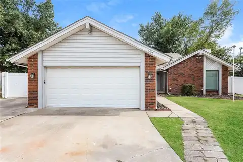 3104 Greenwood Court, Norman, OK 73072