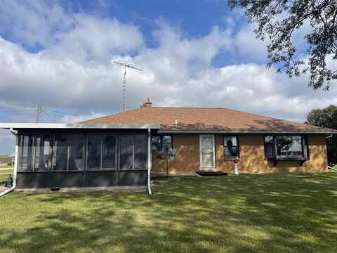 6220 N Menominee, East Dubuque, IL 61025