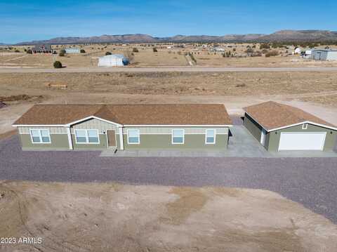 2112 W ALTIMETER Way, Paulden, AZ 86334