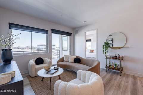 3131 N CENTRAL Avenue, Phoenix, AZ 85012