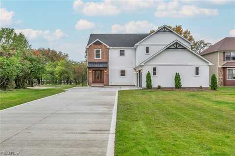 316 Miner Road, Highland Heights, OH 44143