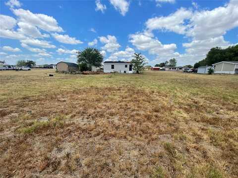 9123 Rodeo Drive, Terrell, TX 75160