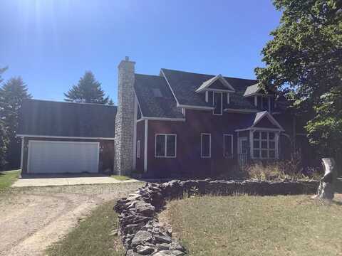 987 Townline Rd, Washington Island, WI 54246